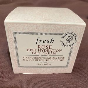 Fresh Rose Deep Hydration Face Cream